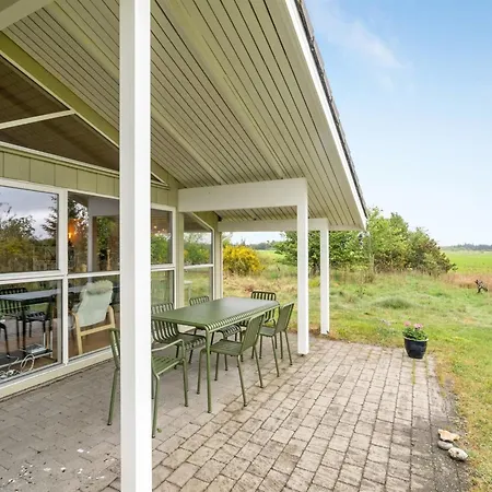 Aameek - 3km From The Sea By Interhome